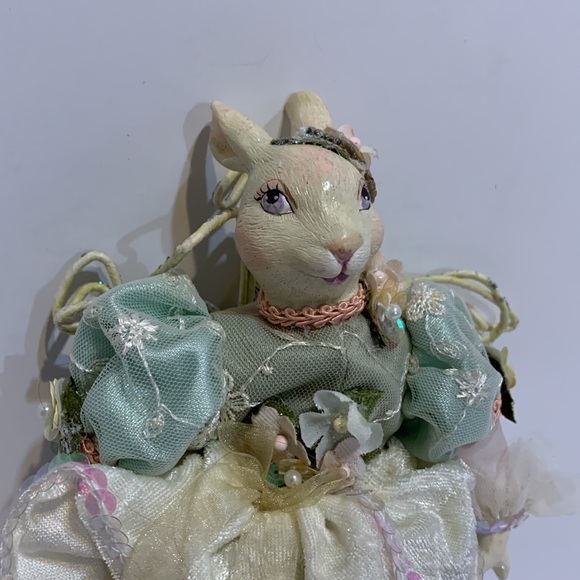 Bunny Katherine’s Collection pastel metallic - Picture 5 of 17